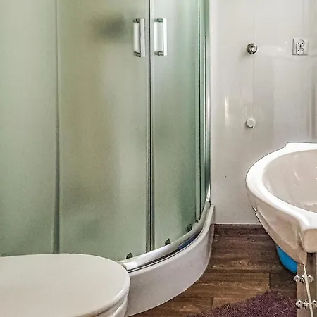 2 Bedroom Beautiful In
